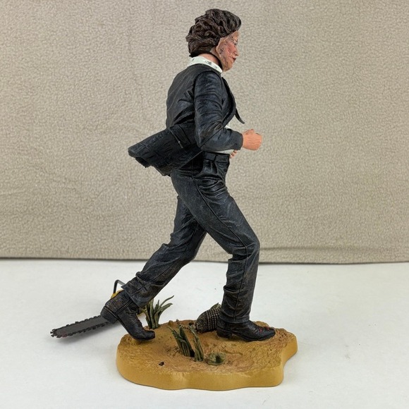 NECA Cult Classics Series 2‎ Texas Chainsaw Massacre Leatherface 2005 LOOSE - Picture 4 of 6
